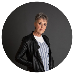 Headshot photo of artist Annette
