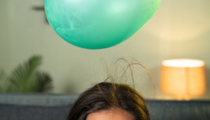 balloon causing hair to raise
